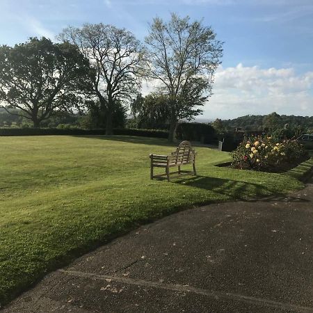 Cedar House Bed and Breakfast Minehead Exteriör bild