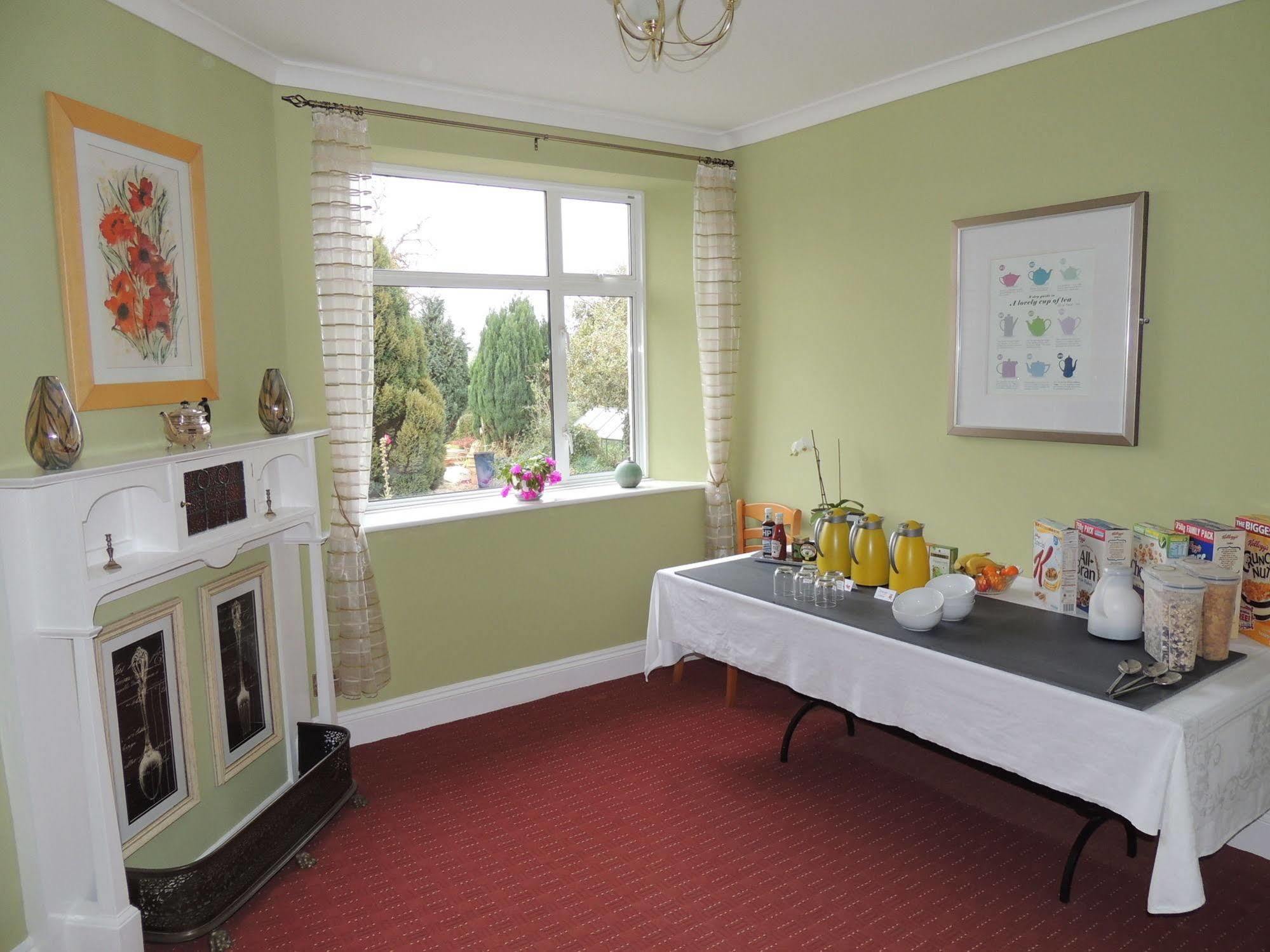 Cedar House Bed and Breakfast Minehead Exteriör bild
