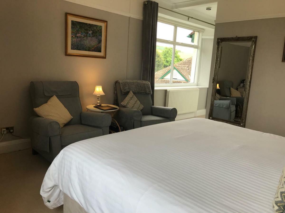 Cedar House Bed and Breakfast Minehead Exteriör bild
